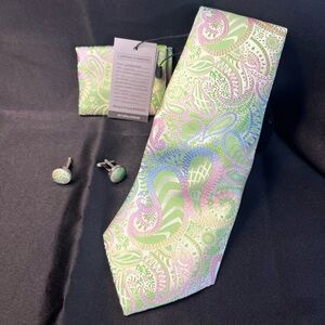 NWT- Paisley Silk Tie Set in Pastel Green and Pink